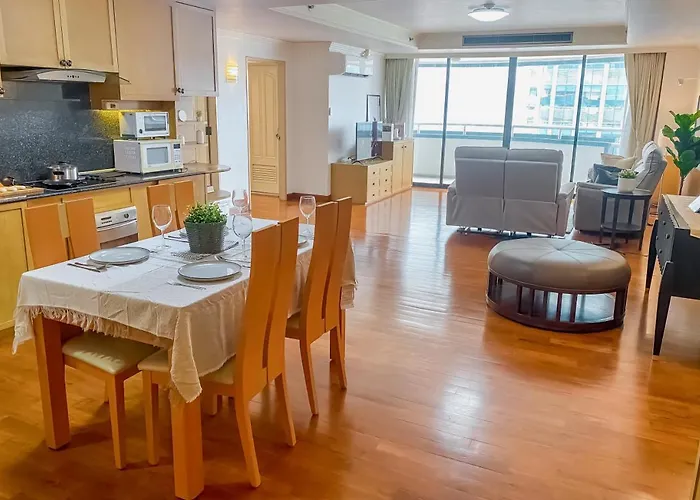 Luxury Modern 2br 145 Sqm - Bts Asok - Ultra Fast Wifi *