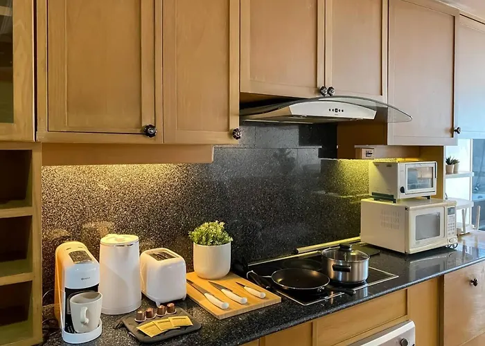 Luxury Modern 2br 145 Sqm - Bts Asok - Ultra Fast Wifi 公寓