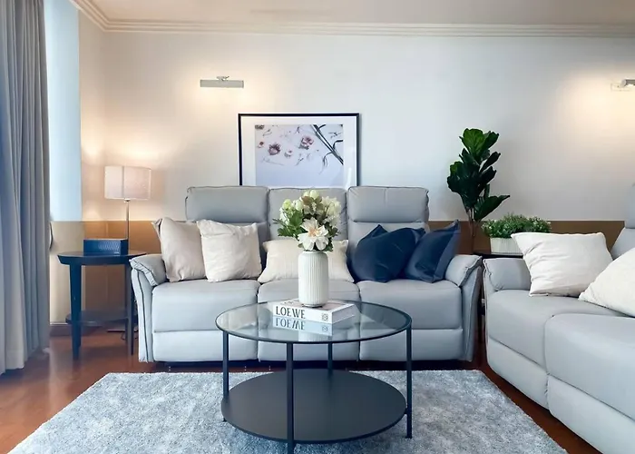 公寓 Luxury Modern 2br 145 Sqm - Bts Asok - Ultra Fast Wifi *