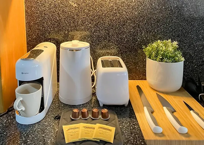 公寓 Luxury Modern 2br 145 Sqm - Bts Asok - Ultra Fast Wifi 曼谷