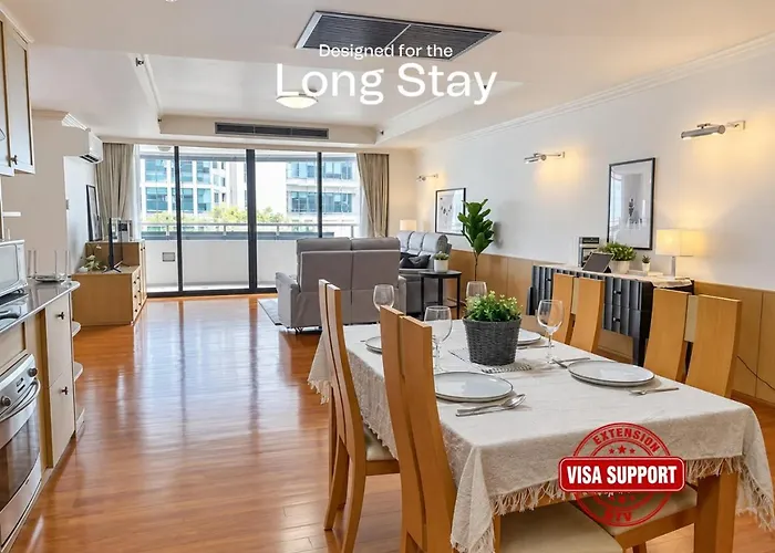 Luxury Modern 2br 145 Sqm - Bts Asok - Ultra Fast Wifi Appartement Bangkok